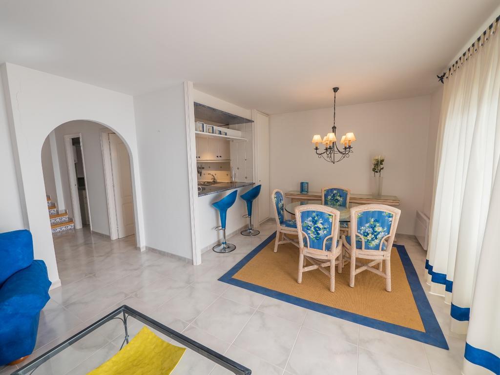 Agi Bella Panoramica Apartment Roses Ngoại thất bức ảnh